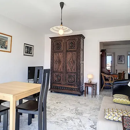 Daire Two-bed Sea View 100 Meters To The Beaches In