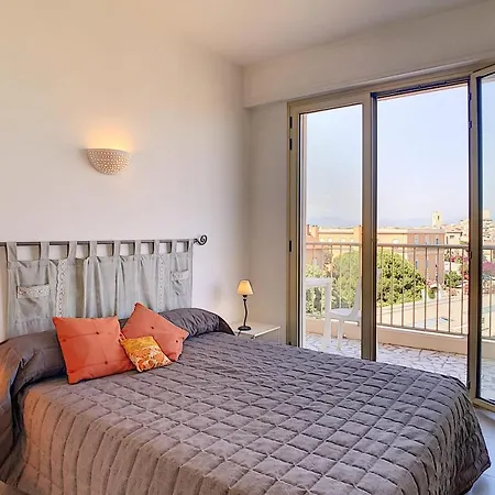Daire Two-bed Sea View 100 Meters To The Beaches In *