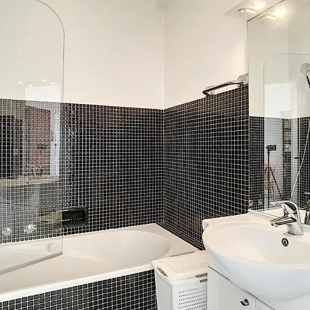 Two-bed Sea View 100 Meters To The Beaches In * Antibes